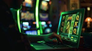 Filipino players enjoying okeybet sports and casino on mobile devices